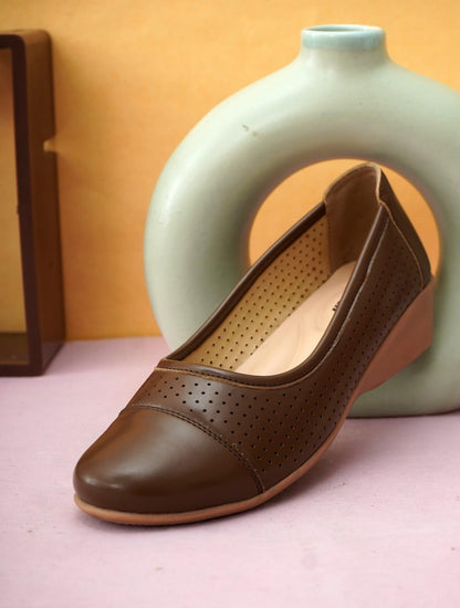 Moshun Women’s Closed Toe Belly Shoes, (Brown)