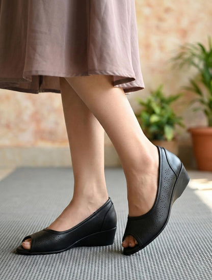 Moshun Women’s Peep Toe Belly Flats, (Black)