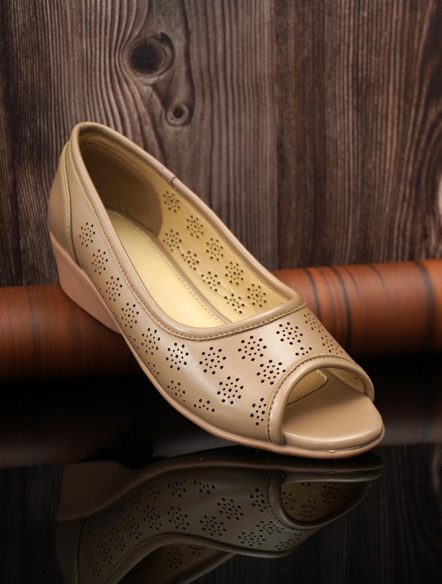 Moshun Women’s Peep Toe Belly Flats, (Tan)